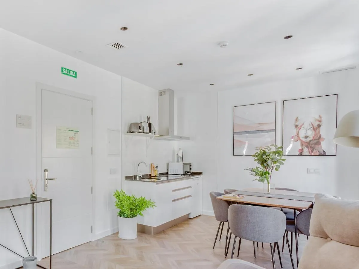 Limehome Malaga Calle Ancha Del Carmen - Digital Access 3*,  İspanya
